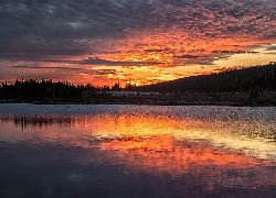 Wschód słońca, Jezioro Brainard, Kolorado, Stany Zjednoczone