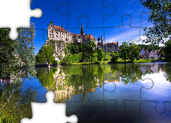 Zamek Sigmaringen, Rzeka Dunaj, Skały, Drzewa, Badenia-Wirtembergia, Niemcy
