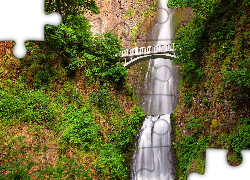Wodospad, Multnomah Falls, Most, Skały, Drzewa, Roślinność, Hrabstwo Multnomah, Oregon, Stany Zjednoczone