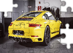 Porsche 911 Carrera T, Garaż