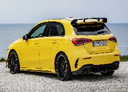 Żółty, Mercedes-AMG A35